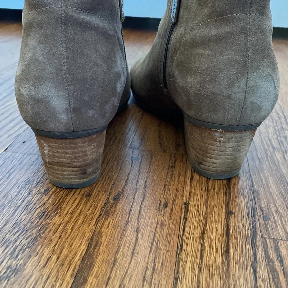 Blondo waterproof booties with block heel